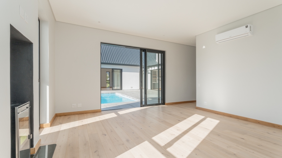 6 Bedroom Property for Sale in Val De Vie Estate Western Cape